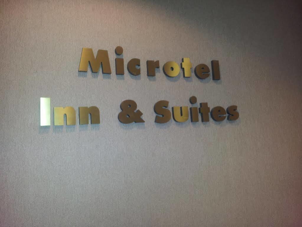 Microtel Inn By Wyndham רוג'רס מראה חיצוני תמונה